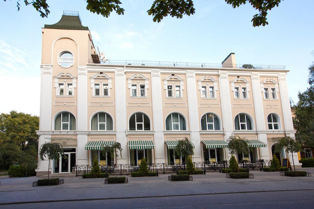Schiller Hotel Kamianske Exterior photo